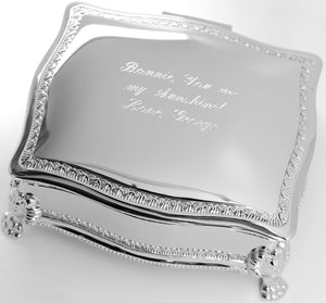 Personalized victorian 6 inch jewelry box - Engraved with name or monogram