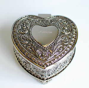 Personalized jewelry box - Antique design heart shaped Engraved trinket box - Vintage jewelry box bridesmaid flower girl gift